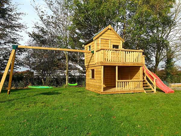 Otters Cottage Deluxe With Heavy Duty Nest Swing - Image 2
