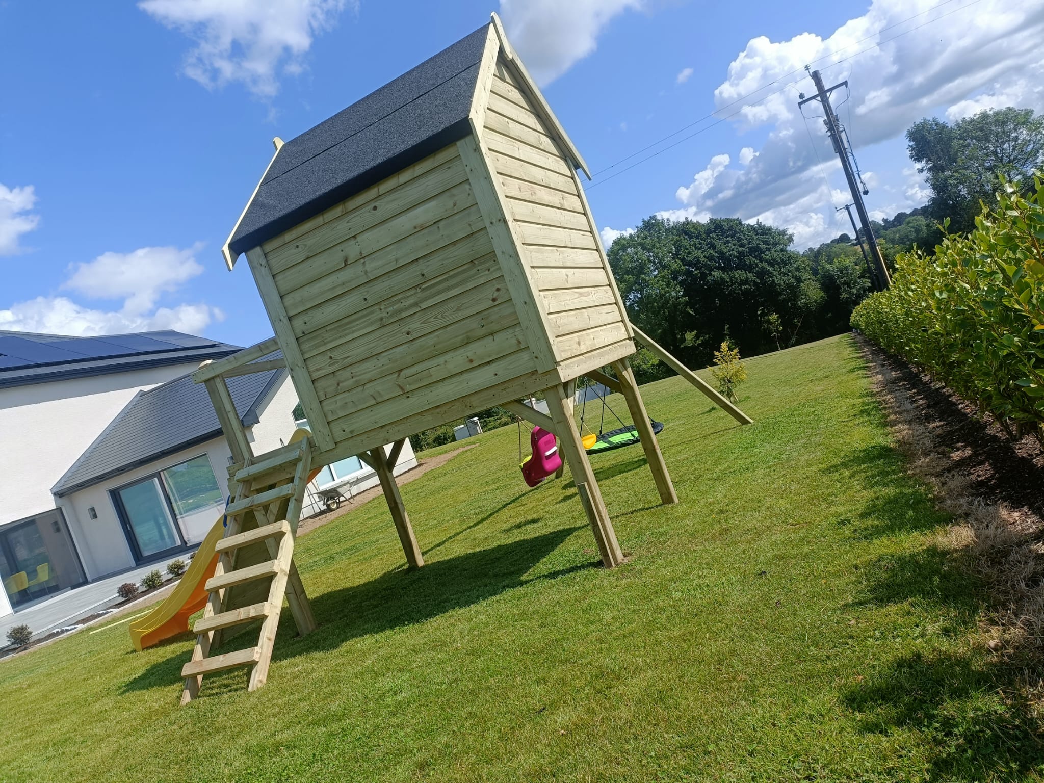 Otters Cottage Playhouse - Best for Young Kids - Image 8