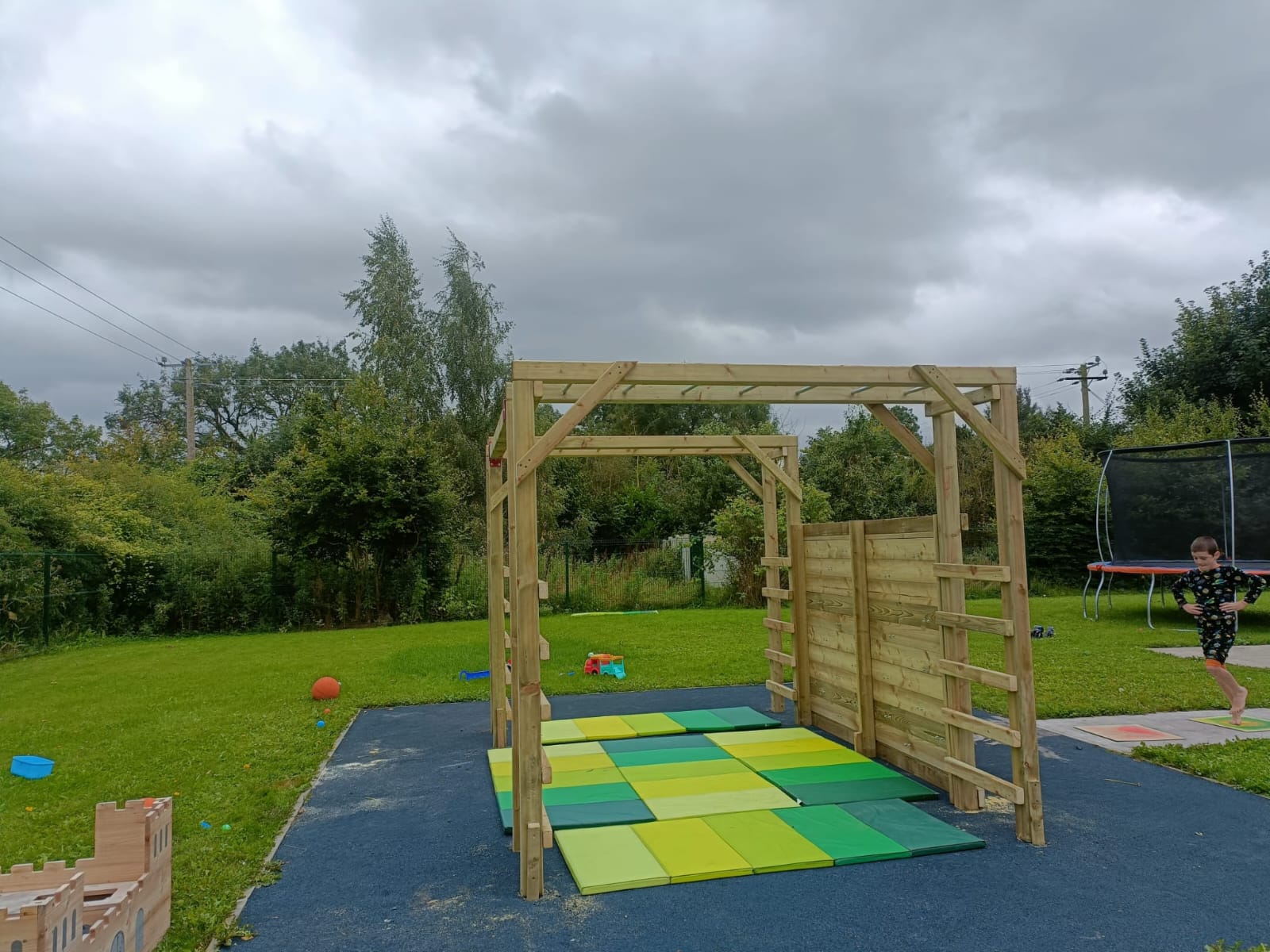 Gym Cube - Outdoor gym frame for kids & teens - Image 7