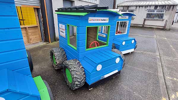Small Playground Builders Van