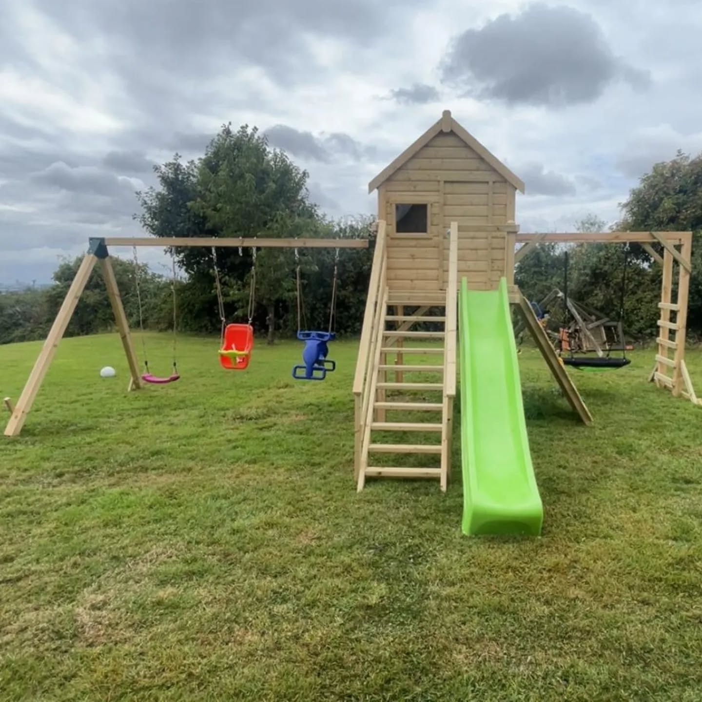 Otters Cottage Monkey Bar Combo3